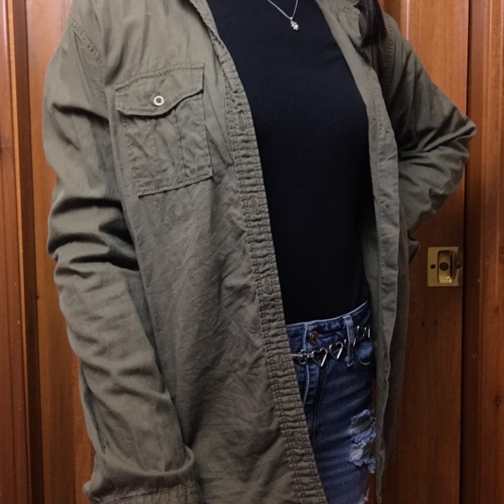 Hollister army green button up